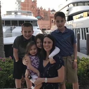 Meet your Posher, Sara